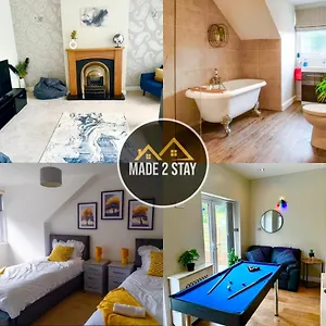 Spacious 15 Guest With 9 Beds In Shirley Holiday home